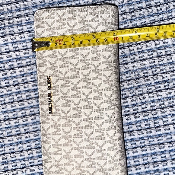 LARGE WALLET Michael Kors Wallet Wristlet logo clutch continental monogram bag - Picture 10 of 17